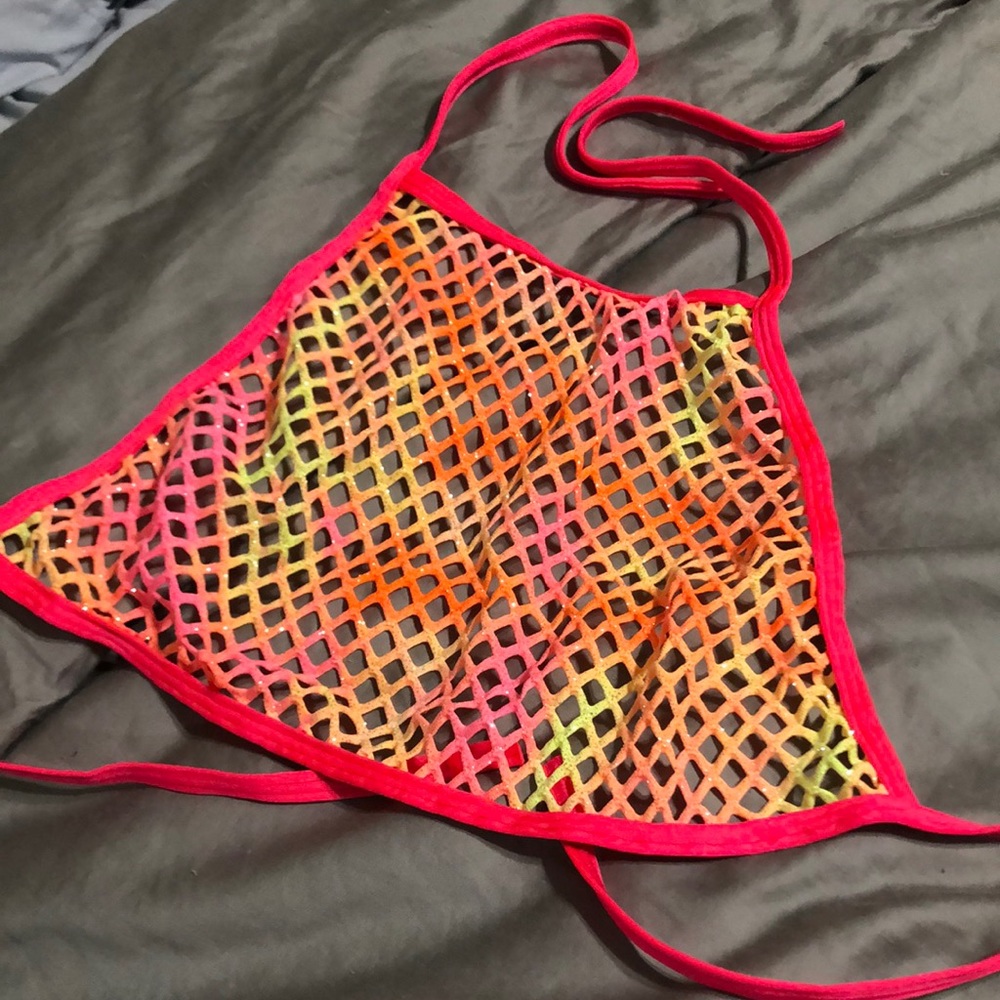 Rave Wit Mi Gente Mesh Crop
